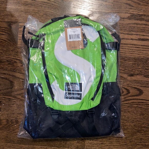 Supreme Other - Supreme x TNF Lime Backpack - FW20